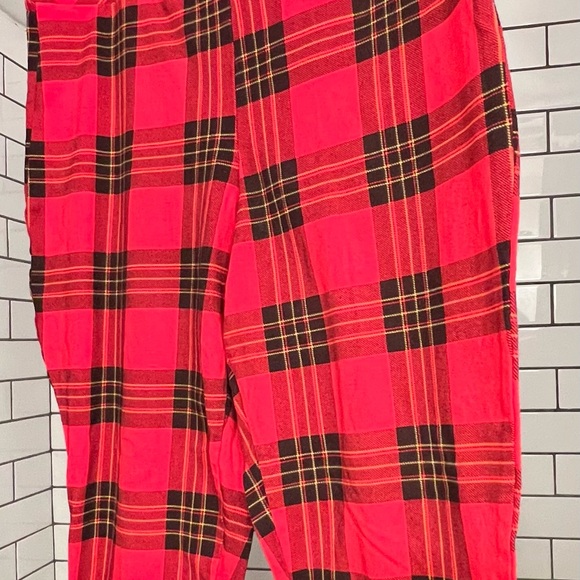 Torrid NWOT Size 2 Red Plaid Full Length Legging - Picture 4 of 6
